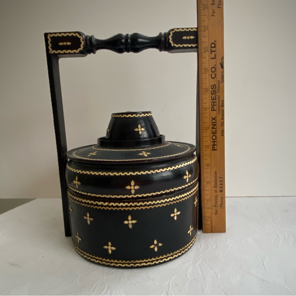 Vintage Tiffin Burmese Lacquered Food Carrier 4 pieces circa 1950 - Picture 5 of 17